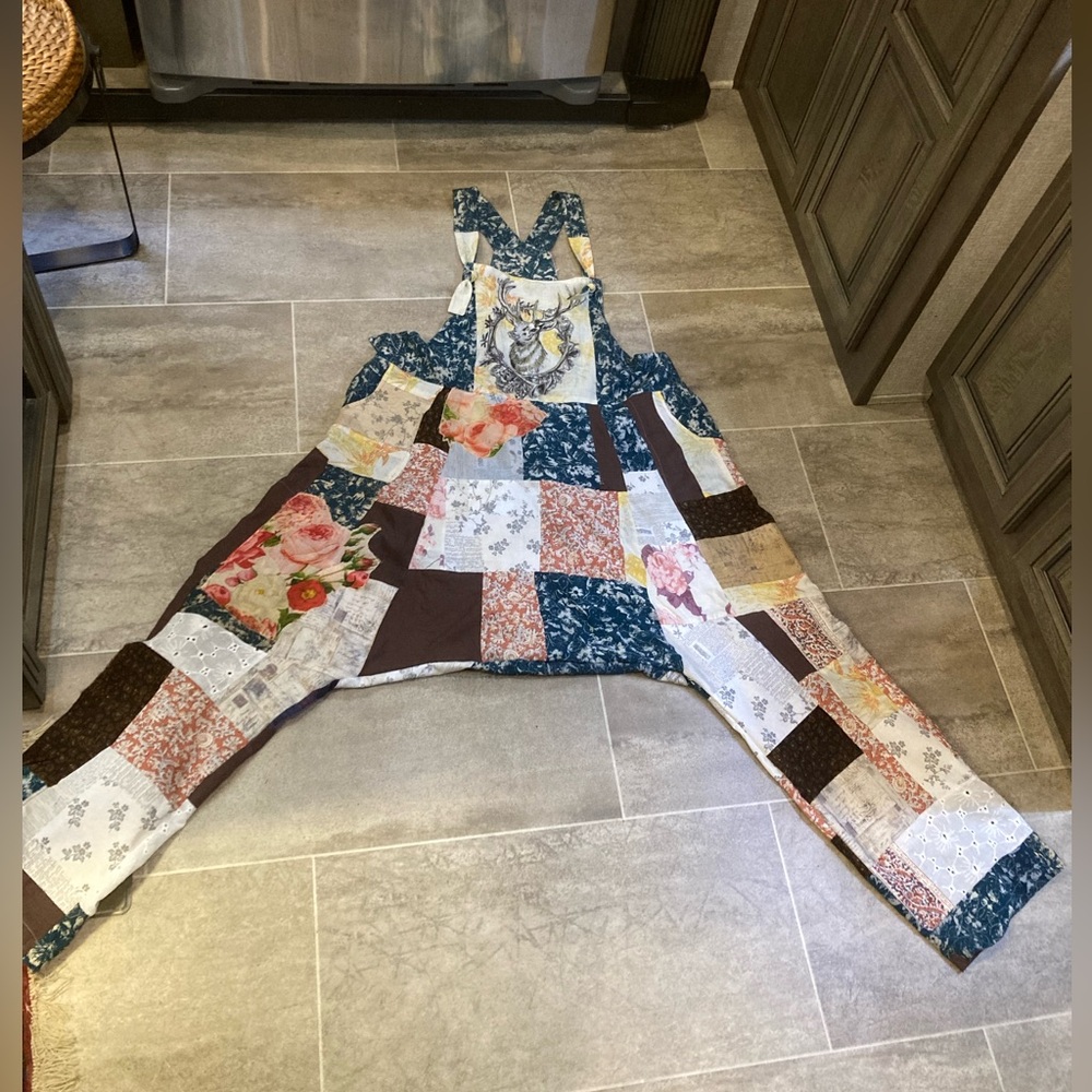 “Clochard de Luxe” Patchwork Floral Overalls in Blue, Cream & Brown - Picture 5 of 12